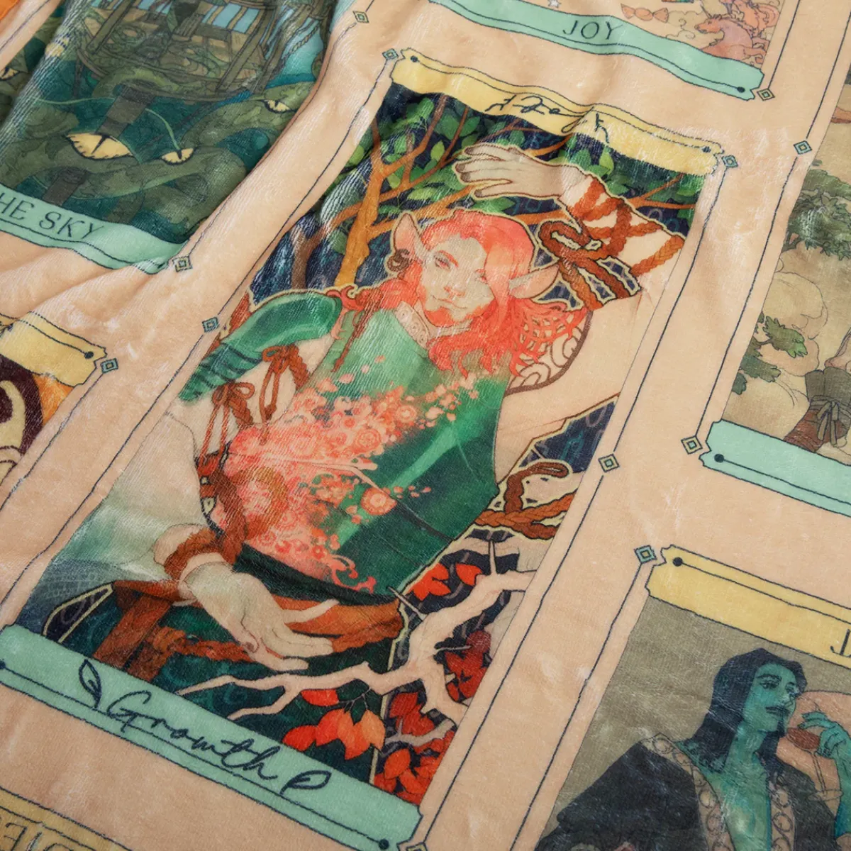 Critical Role Blanket>Oracle of the Moon Tarot Blanket